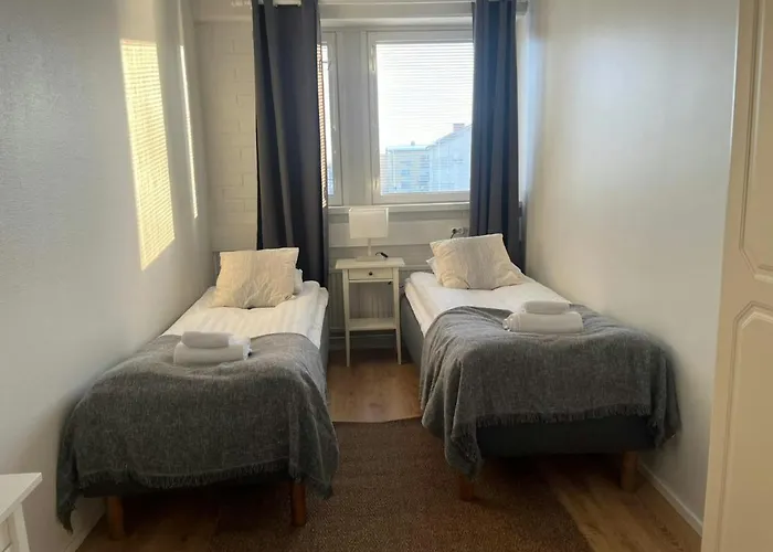 Apartment Spacious For 4 With Sauna